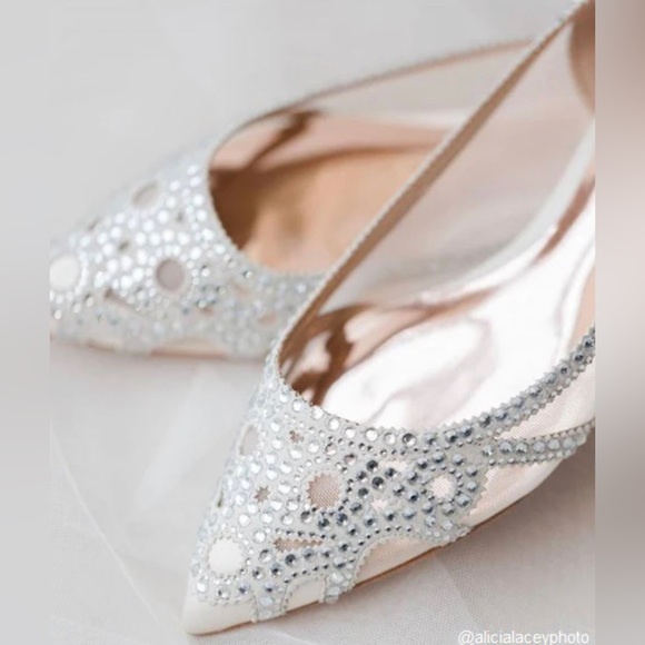 Brand New Badgley Mischka Gigi Ballet Flat IVORY - Picture 5 of 17